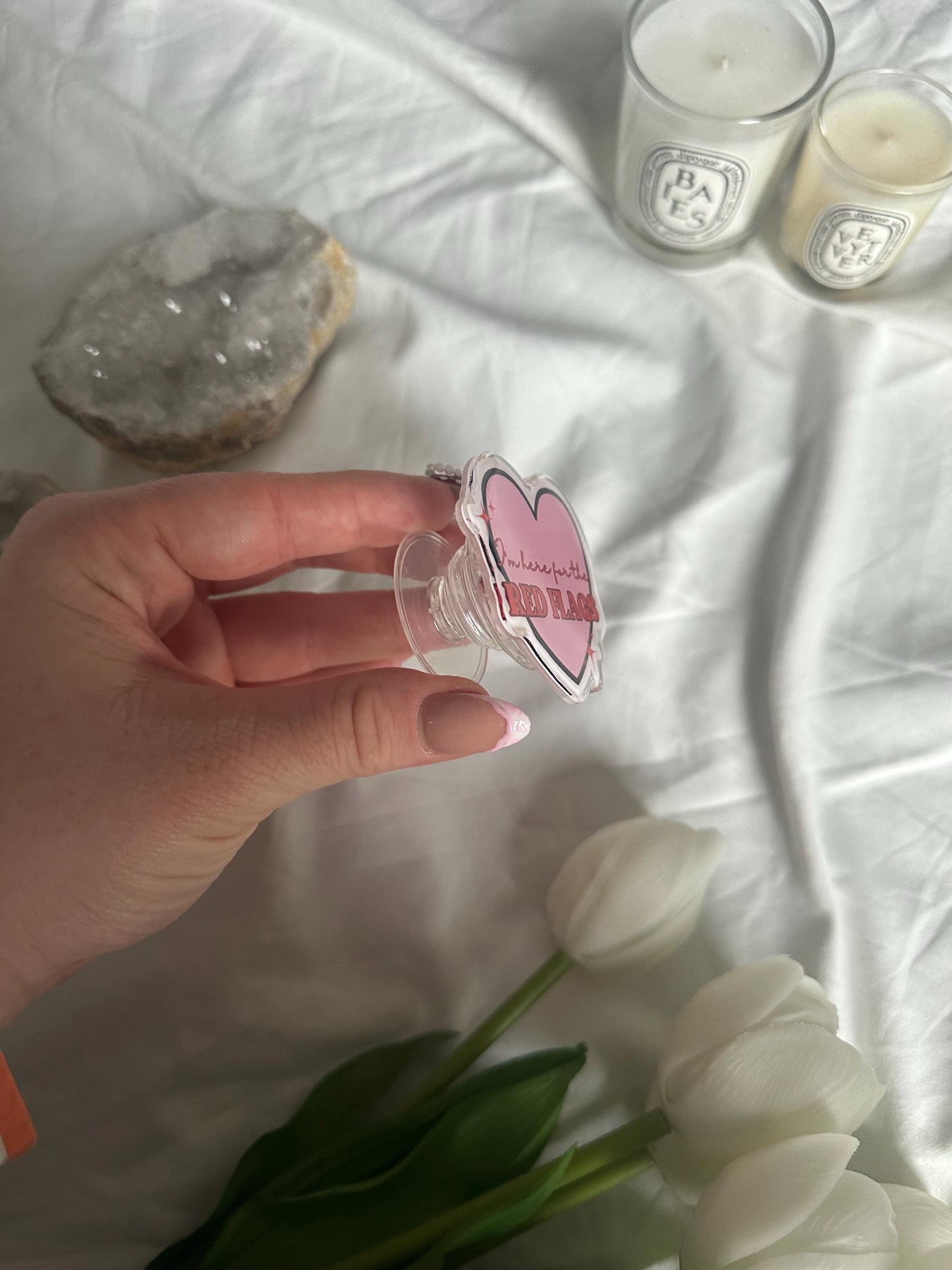 I’m here for the red flags grip for e-reader or phone