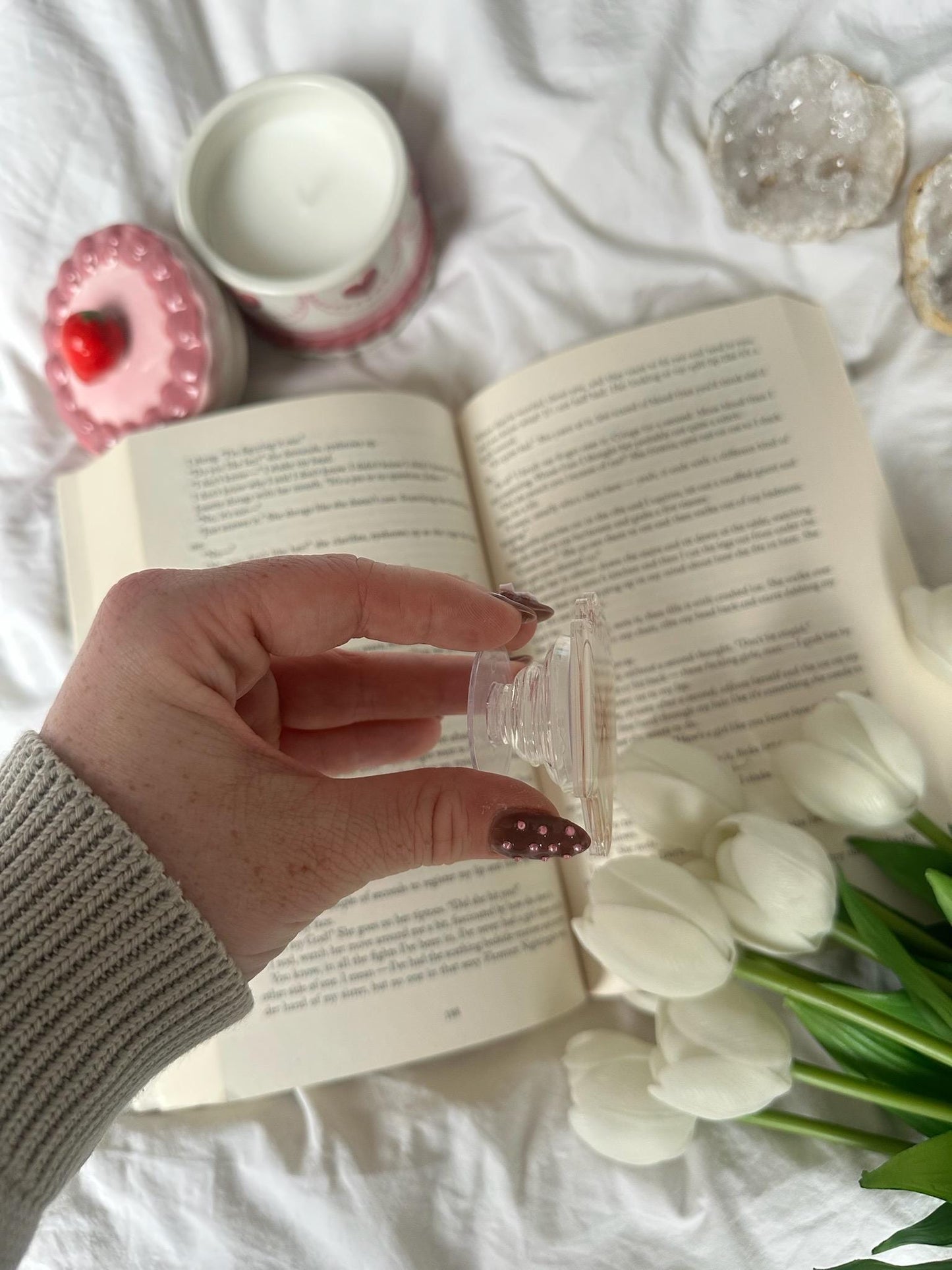 In my reader era grip for e-reader or phone