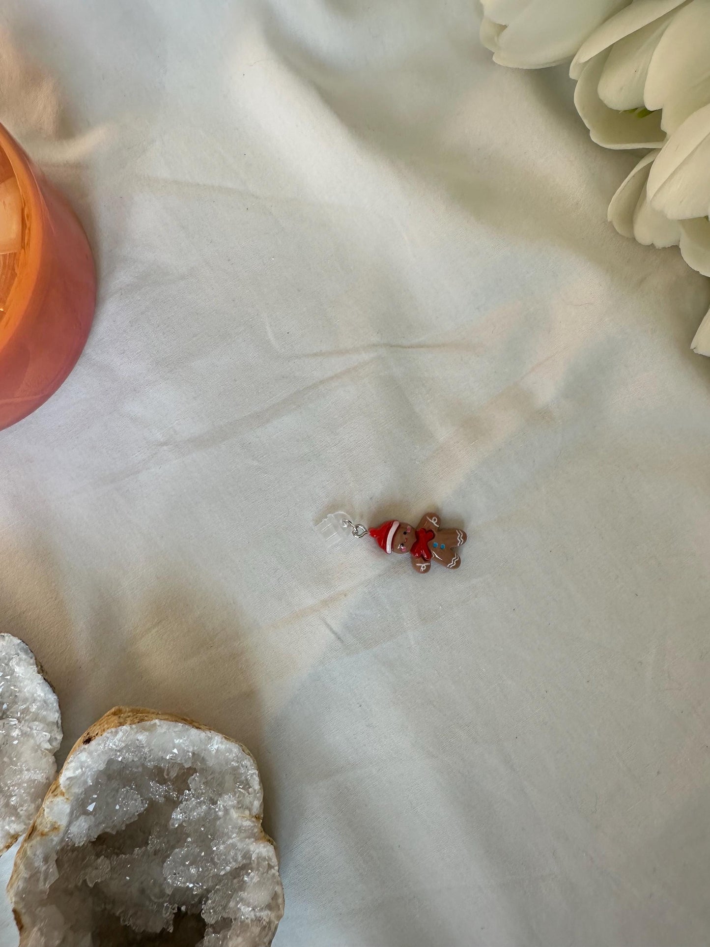 Gingerbread man Kindle plug