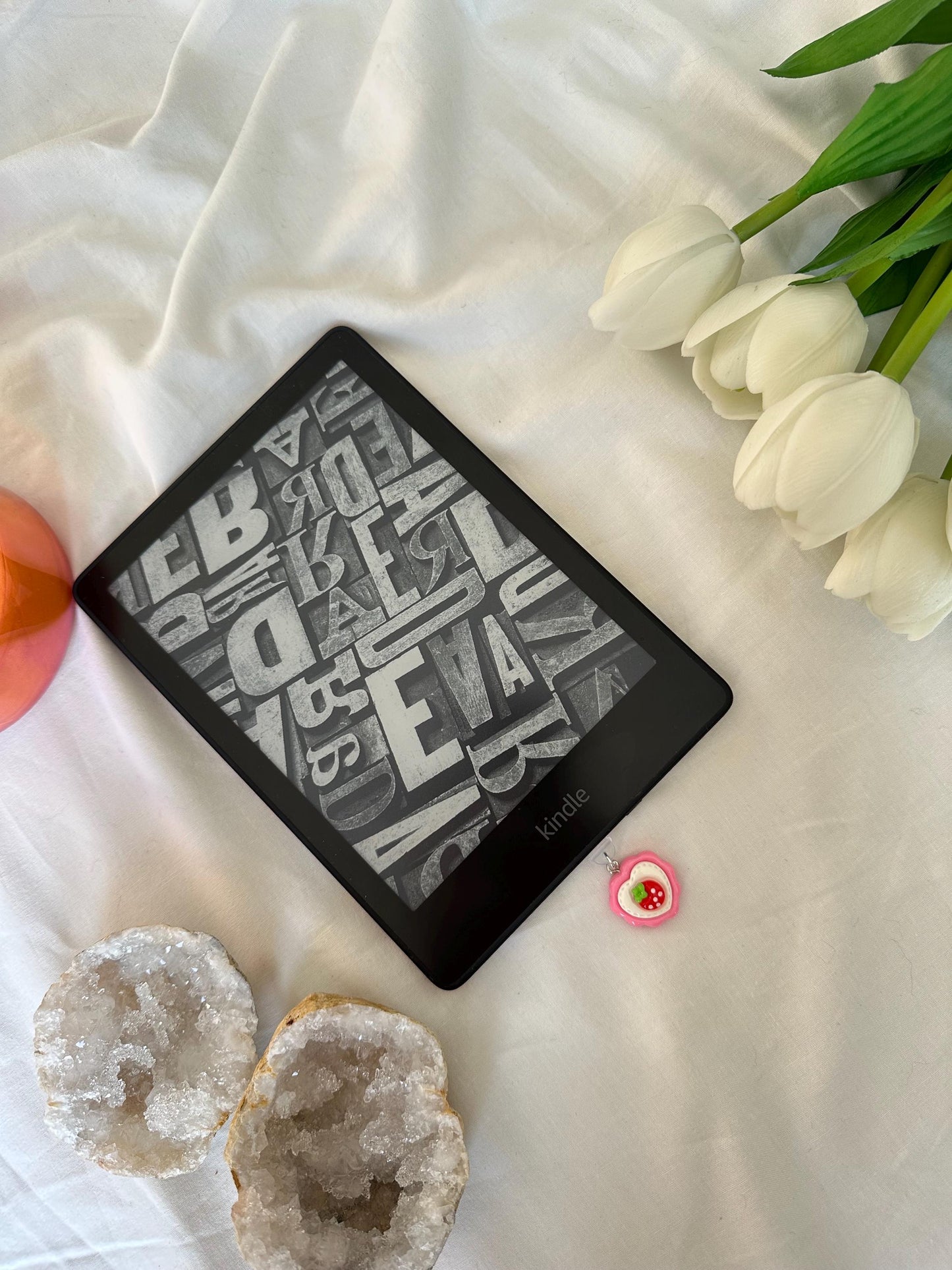 Strawberry heart Kindle plug