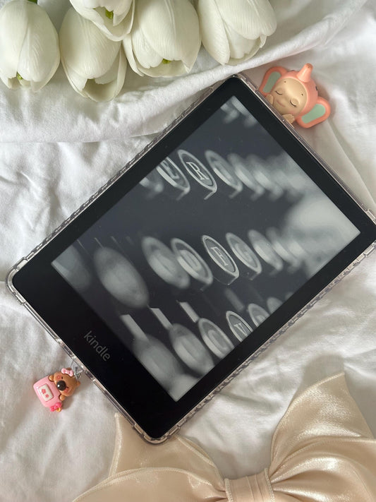 Coquette Capybara Kindle plug