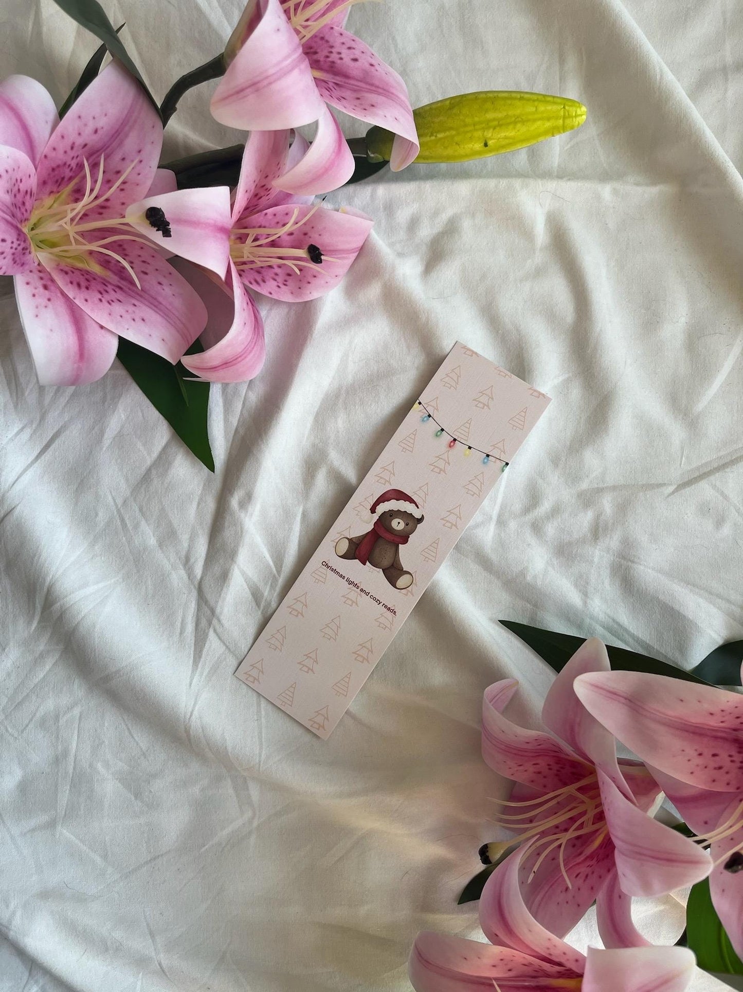 Christmas lights and cozy reads / it is the season to read Bookmark